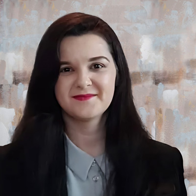 Elizabeth Saddozai, Lawyer